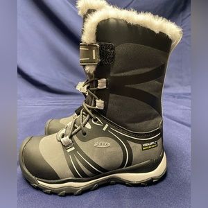 Keen Terradora winter waterproof Snow Boot little boys sz 9